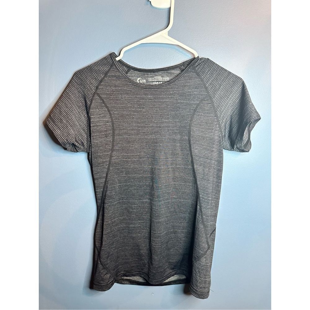 Zyia Active Women's Gray Stripe Crew Neck Short Sleeve Tee Size Medium